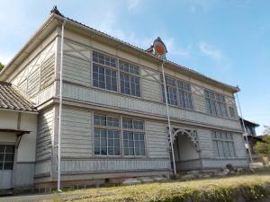 旧赤坂尋常高等小学校校舎（南から）