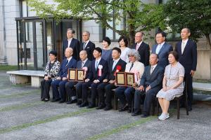 県文化賞・県芸術文化賞表彰式