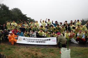 アフター地域植樹集合写真