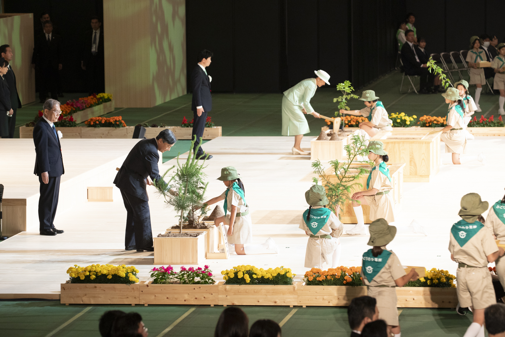 天皇皇后両陛下お手植え
