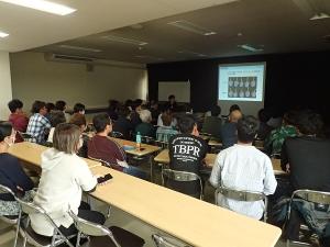 室内研修の様子を撮影した写真です