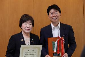 最優秀将来世代応援企業賞伝達式