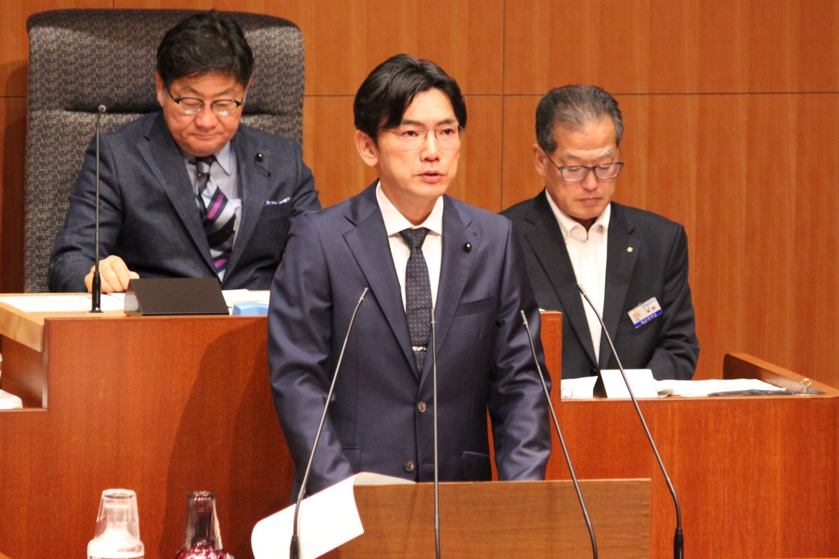 渡辺知典議員