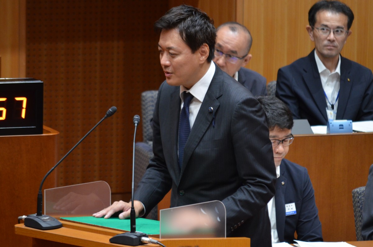 鈴木一史議員