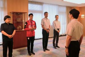 世界アーチェリー選手権大会銅メダル 中西絢哉選手表敬訪問