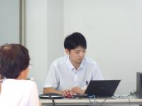講師