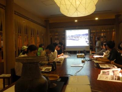 津島遺跡についての講義の様子