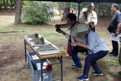 出土遺物の展示ブースの様子