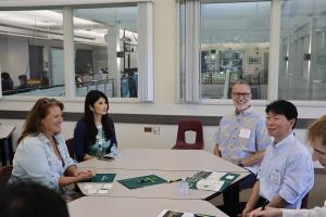 現地2高校(公立カイムキ高校・私立ミッドパシフィック校)視察