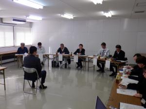 質問に答える就農希望者の写真