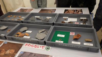 福田湯田遺跡　遺物の展示