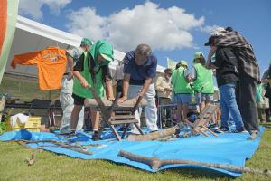 丸太切り体験