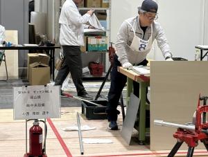 建築配管競技の写真