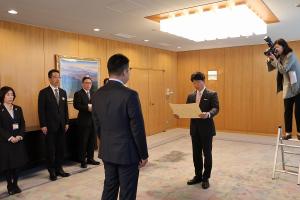 県子ども食堂応援基金への寄附に対する感謝状贈呈式