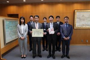 交通安全用品等贈呈式〔瀬戸内海放送〕