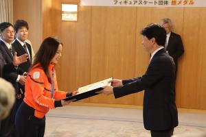 県民栄誉賞授与式〔吉田唄菜選手〕