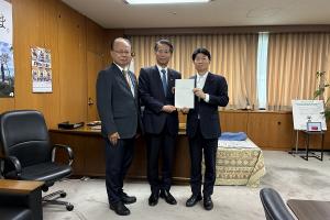 同左〔山田 経済産業副大臣〕