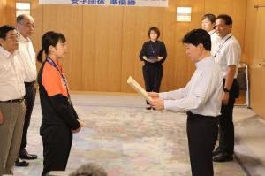 世界卓球団体戦準優勝 面手凛選手 県スポーツ特別顕彰授与式