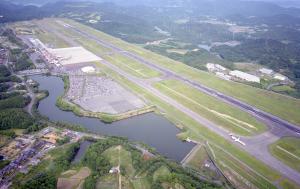 岡山空港西側からの航空写真