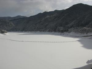 湖面積雪状況写真