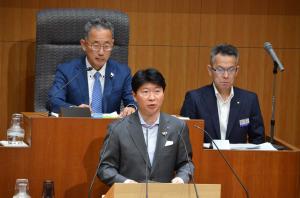 県議会議場