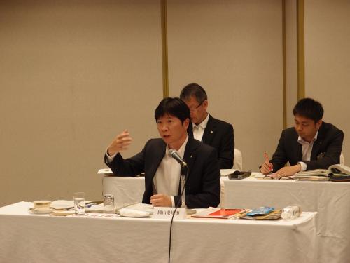 中国地方知事会の様子